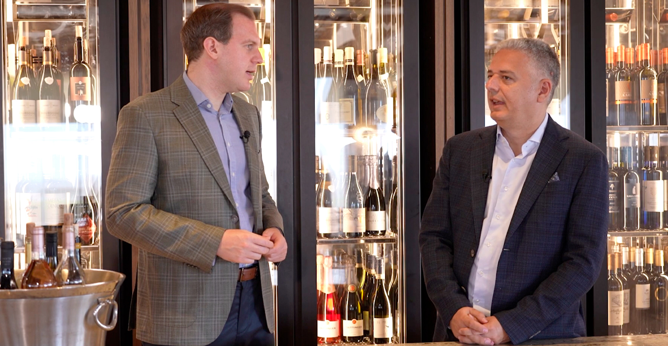 Μέσα στο Wine Cellar της Μεγάλης Βρετάννιας: Το ελληνικό κρασί κατακτά τον κόσμο